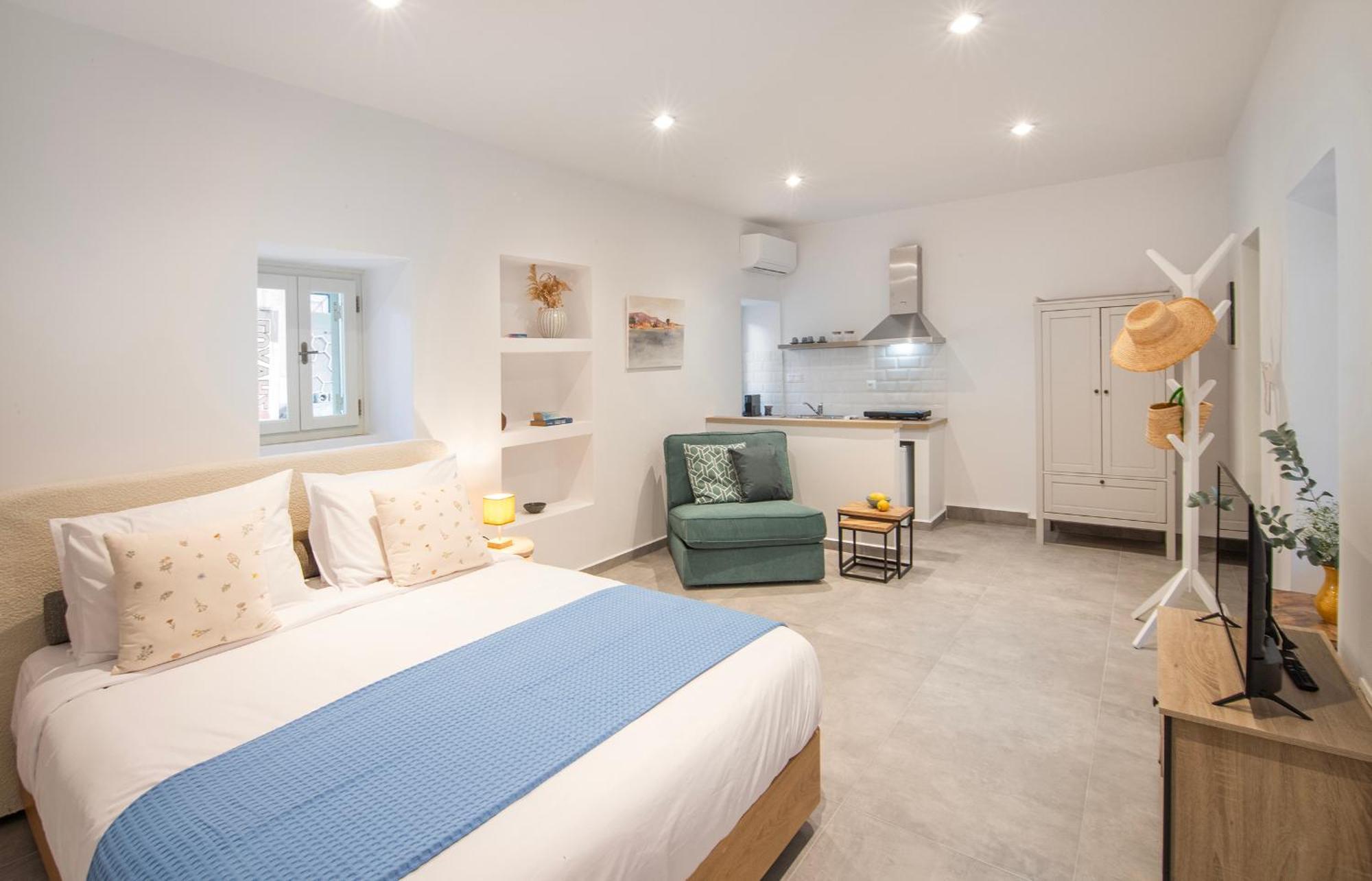 Chora Aegina'S Apartments Eksteriør bilde